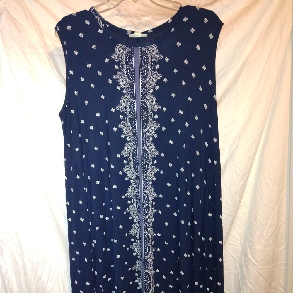Tank top styling company dress handkerchief is the design